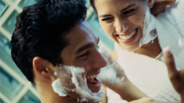 muškarac žena smijeh